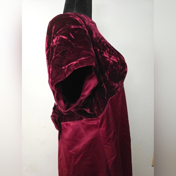 Cachet 20W Burgundy Satin and Velvet Short Sleeved Dress Empire Cherry Girl - Picture 7 of 13